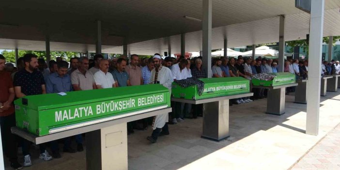 Arguvan’da uykularında öldürülen anne, kızı ve torunu toprağa verildi