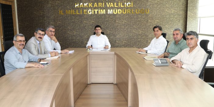 Hakkari'de eğitim yöneticileri toplantısı gerçekleştirildi