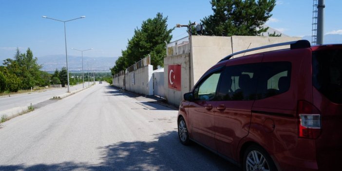 Erzincan'da otomobilden düşen para dolu çanta kayboldu