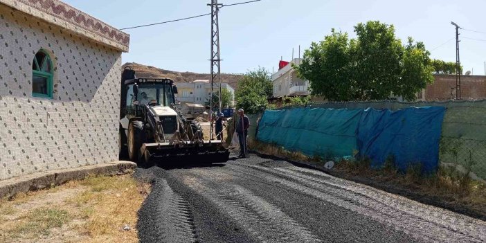 Siirt’te köy yolları asfaltlanıyor