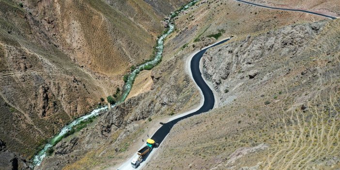 Başkale Travertenlerine yeni yol ile ulaşım kolaylaşıyor