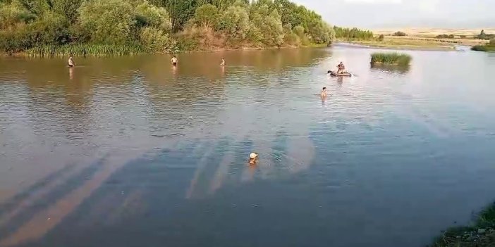 Horasan'da serinlemek için suya giren 3 çocuktan biri kurtarıldı, biri öldü