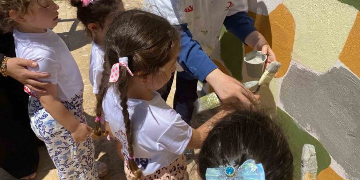 Elazığ’da anaokulu öğrencilerinden örnek davranış