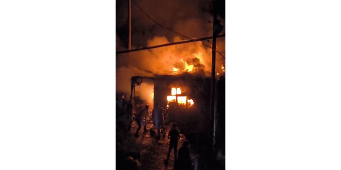 Şemdinli'nin Üzümkıran Köyü'nde bir markette yangın çıktı