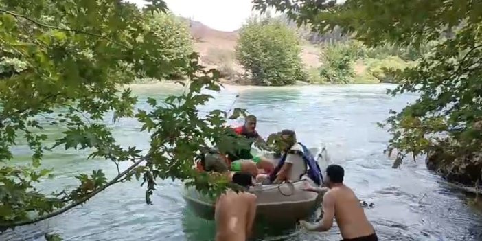 Dicle Nehri’nde mahsur kalan 10 kişi kurtarıldı