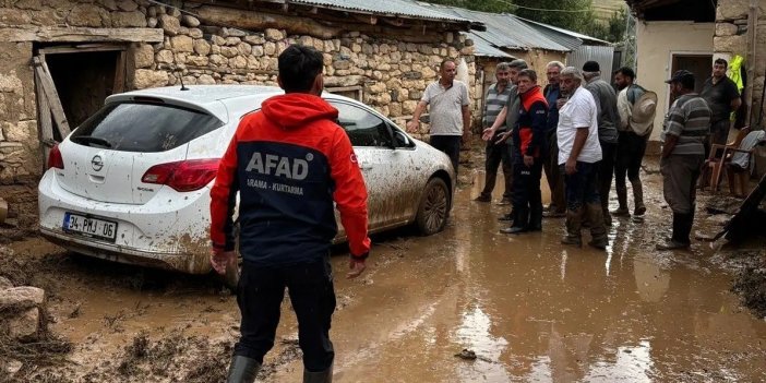 Sağanak yağış Tercan’da sel, su baskınlarına sebep oldu