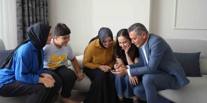İl Milli Eğitim Müdürü’nün kızı YKS’de Türkiye 4.'sü oldu