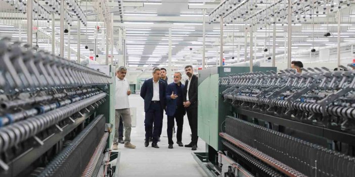 Bitlis'te yeni açılan iplik fabrikasına ziyaret