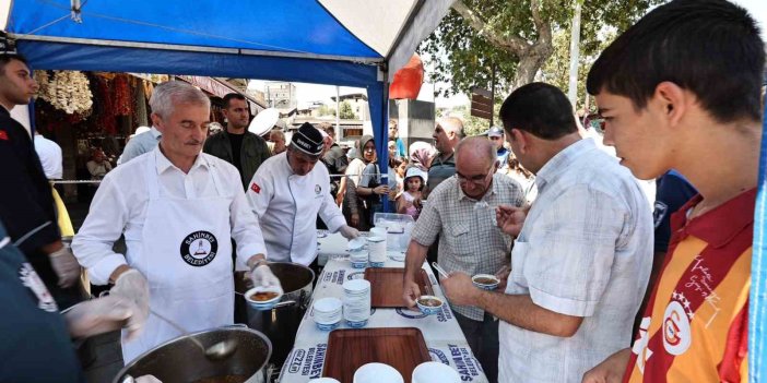 Şahinbey Belediyesi aşure geleneğini devam ettiriyor