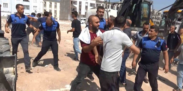 Urfa’da zabıta ile esnafın kavgasında ortalık savaş alanına döndü: 15 yaralı, 5 gözaltı