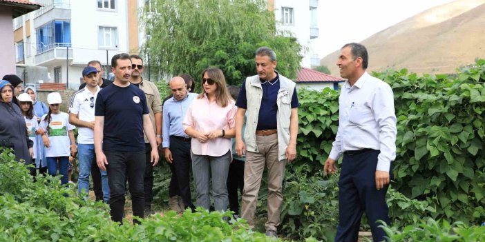 Bitlis’te ‘Okuldaki çiftlik’ projesi incelendi