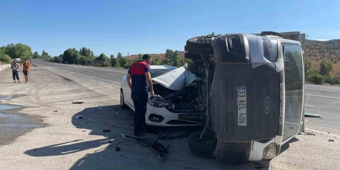 Bingöl’de otomobil ve pikap çarpıştı: 2 kişi yaralandı