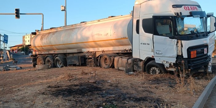 Diyarbakır’da tır refüje çıktı