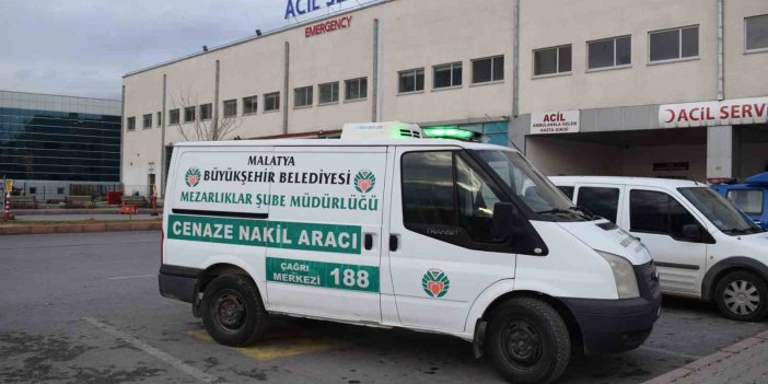 Malatya'da ambulansın çarptığı kadın öldü