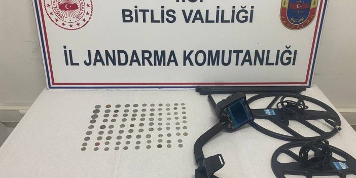 Bitlis’te 97 adet sikke yakalandı