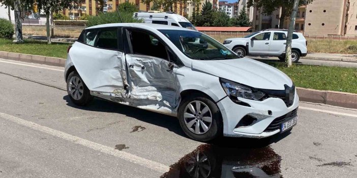 Elazığ’da trafik kazası: 2 kişi yaralandı