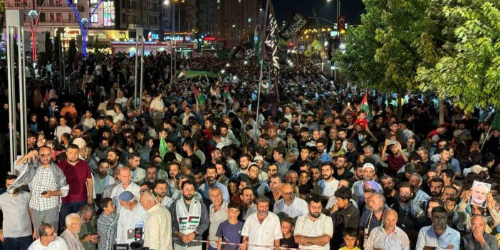 Diyarbakır’da İsrail’i protesto sonrası kahve zincirine taşlı saldırı yapıldı