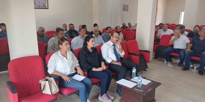 Malazgirt’te şeker pancarı üreticilerinin sorunları konuşuldu