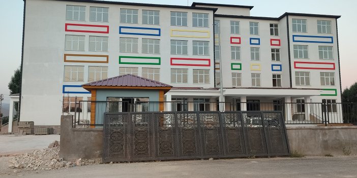 Yüksekova’da Fen Lisesi ve Temel Eğitim Okulu inşa edilecek