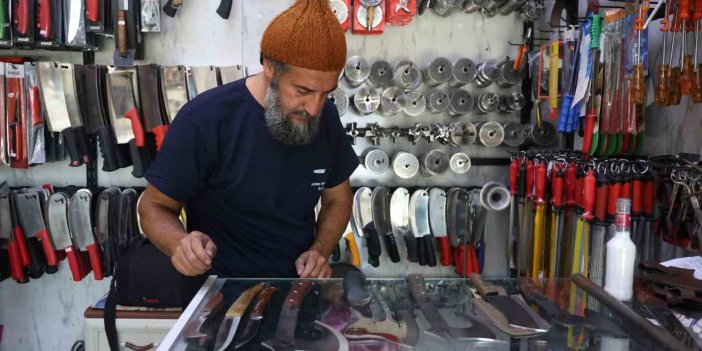 Elazığ'da 20 yıldır sürdürdüğü meslekte yetiştirecek çırak bulamıyor