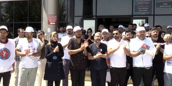 Van’da hemşireye darp protesto edildi