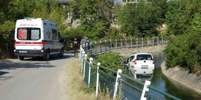 Malatya'da sulama kanalına uçan araçtan burnu bile kanamadan çıktı