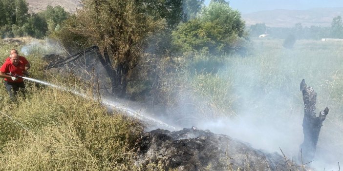 Erzincan'da örtü yangını büyümeden söndürüldü