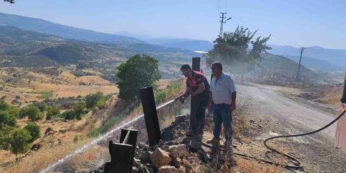 Adıyaman Gölbaşı İtfaiyesi orman yangınları ile mücadele ediyor