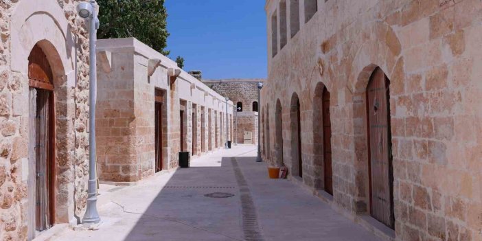 Kültür ve Turizm Bakanlığı Mardin Dargeçit’teki 400 yıllık çarşıyı tarihi dokusuna kavuşturdu