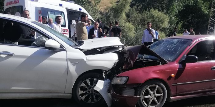 Yüksekova’da trafik kazası: 8 yaralı