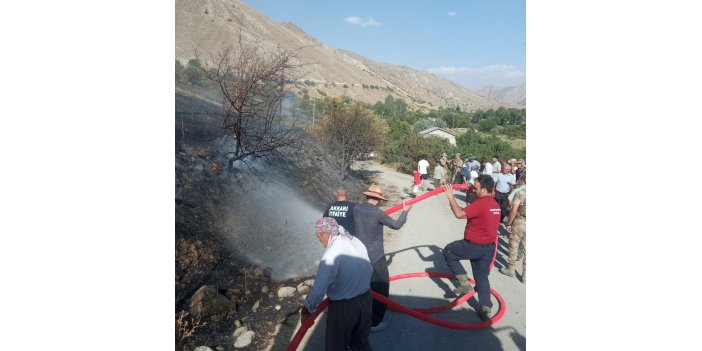 Hakkari’de makilik alanda yangın çıktı