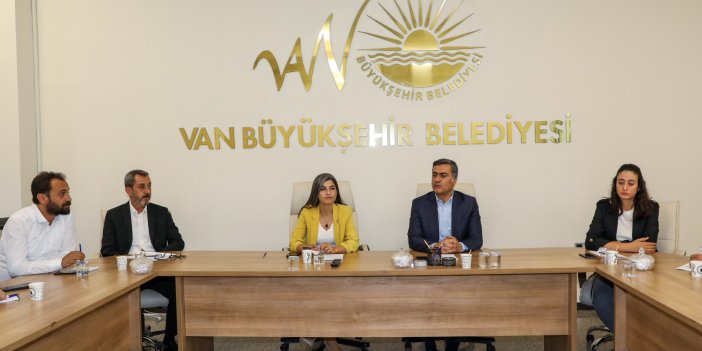 Van Büyükşehir Belediyesi yönetim kadrosu toplandı