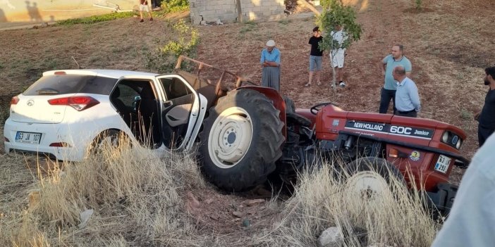 Şanlıurfa’da otomobil ile traktör çarpıştı: 4 kişi yaralan