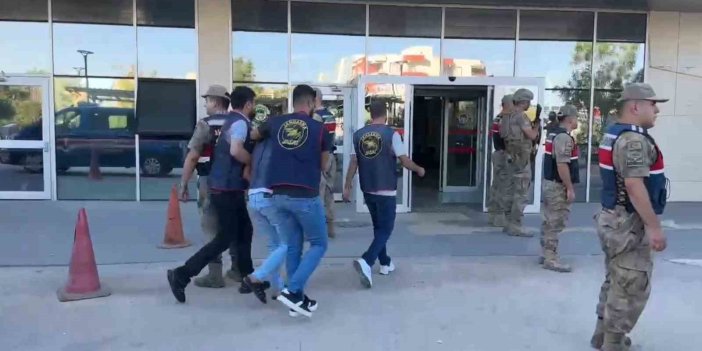 Urfa'da yeni nişanlanan öğretmen, yolda aracına aldığı kişi tarafından öldürüldü