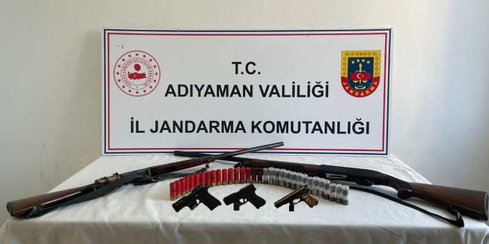 Şüpheli şahısların evlerinde silah yakalandı