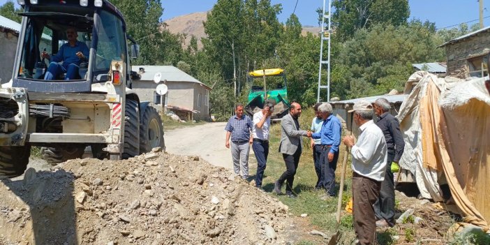 Hakkari İl Genel Meclisi Eş Başkanları ve üyelerinden köy ziyaretleri