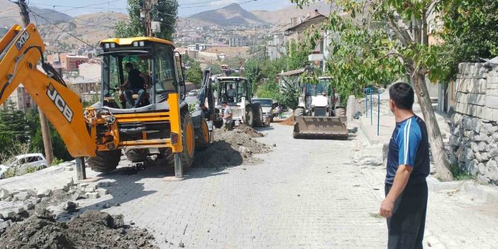 Hakkari’de sondaj ile doğalgaz verildi