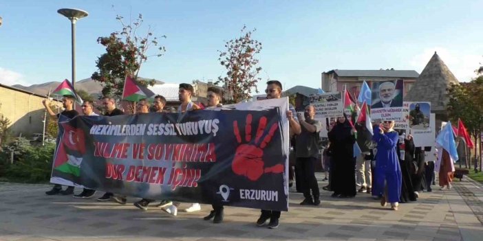 Erzurum'da sağlık çalışanları Gazze’ye yönelik saldırıları protesto etti