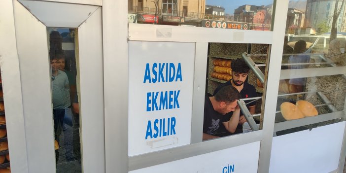 Yüksekova’da askıda ekmek geleneği 6 yıldır devam ediyor