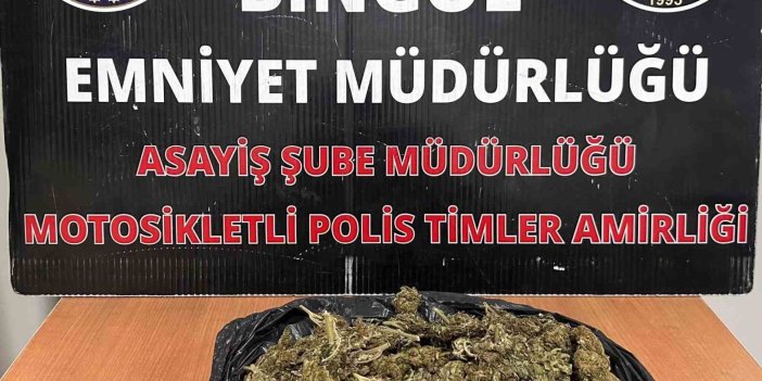 Bingöl’de  yapılan araç aramasında uyuşturucu madde ele geçirildi