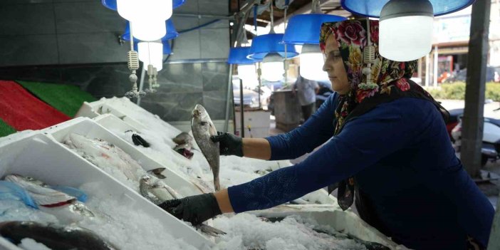 Kilis’te balıklar tezgahlardaki yerini aldı