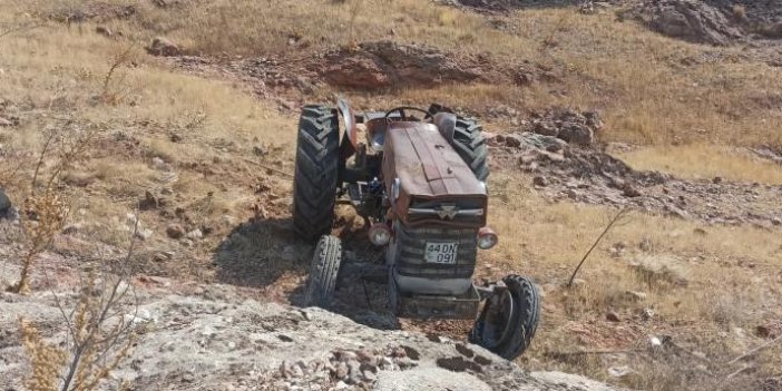 Şarampole devrilen traktörün sürücüsü hayatını kaybetti