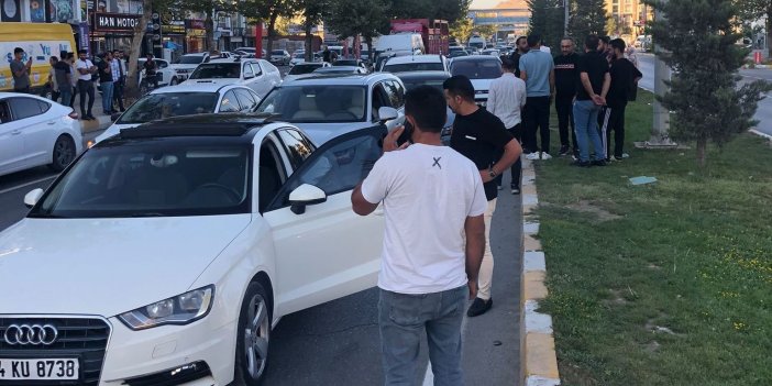 Van’da 5 araçlı zincirleme kaza: 2 kişi yaralandı