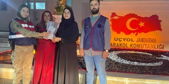 Mardin’de bohçacı kılığındaki  hırsızlar suçüstü yakalandı