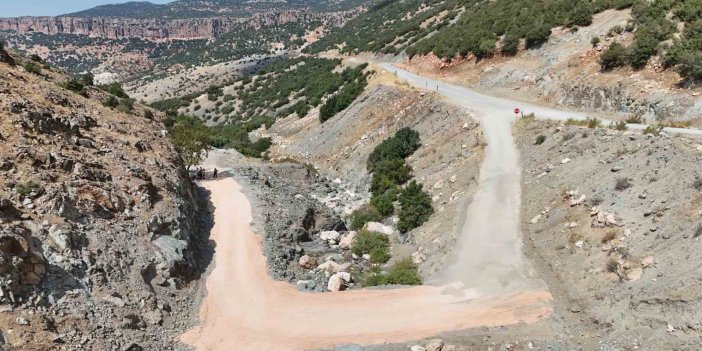 Sel ve depremin etkileri ortadan kaldırılıyor