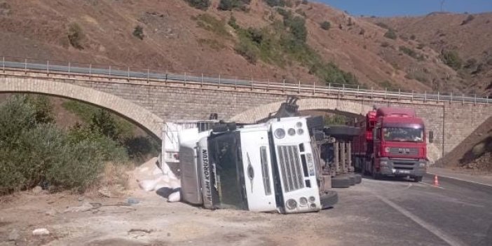 Elazığ tır devrildi: 1 kişi yaralandı