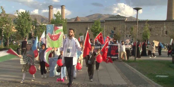 Sağlık personeli Erzurum’da İsrail’i protesto etti