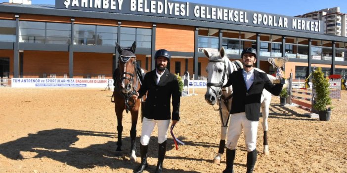 Şahinbey’de engel atlama teşvik müsabakaları yapıldı