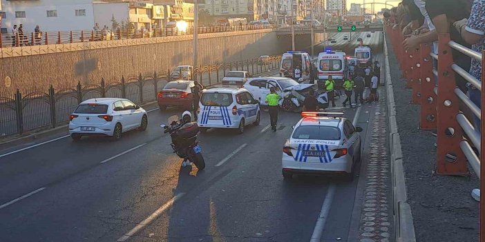 Diyarbakır’da otomobil ile motosiklet çarpıştı: 5 kişi yaralandı