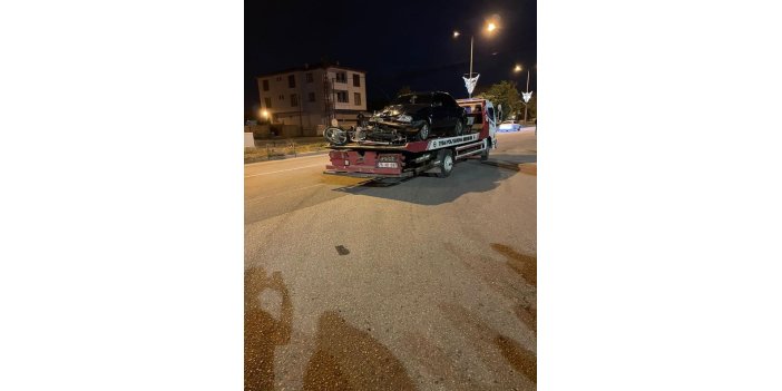 Iğdır’da otomobil ile motosiklet kafa kafaya çarpıştı: 1 ölü, 1 yaralı